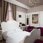 Galija Hotel 3*
