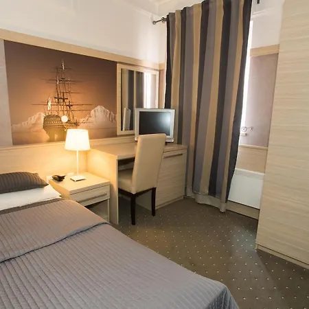 Hotel Galija 3*