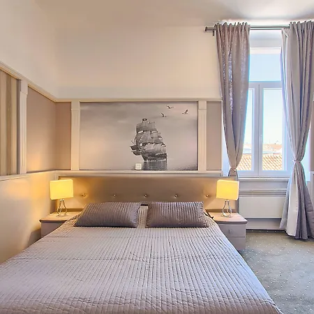 Hotel Galija 3*