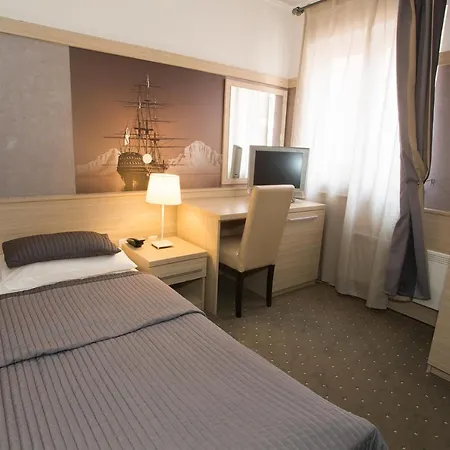Hotel Galija 3*