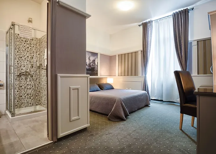 加里亚酒店 普拉