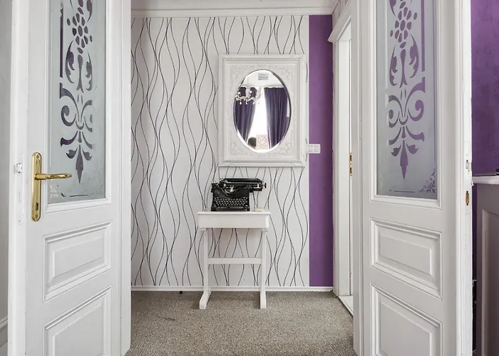 加里亚酒店 酒店